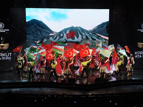 “ "Korkut Ata Turkish World Film Festival bringt Farbe in unsere Kultur- und Kunstwelt"📽🎞”