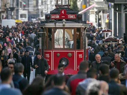 Gouverneur Yerlikaya: “Die Bevölkerungszahl von Istanbul ist 15.840.900 geworden”